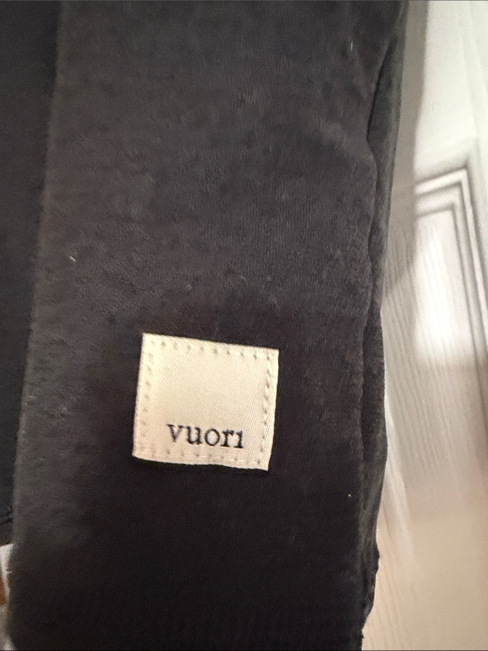 Vuori Black Square-Neck Cropped Tank - Wide Straps - Picture 7 of 8